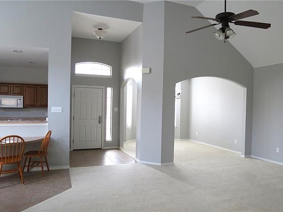 2nd image of 4206 Glen Garden Dr
