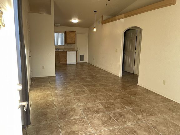 4th image of 2540 Cutlass Ln Unit 109