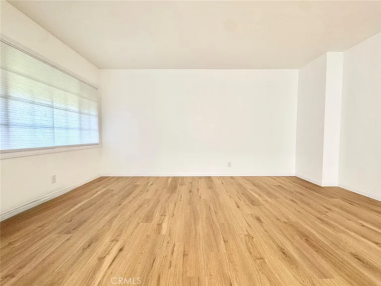 2923 Perkins Ln — Photo 3