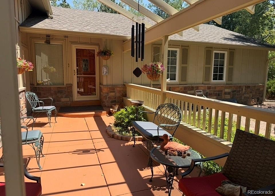 1st image of 6141 S Marion Way