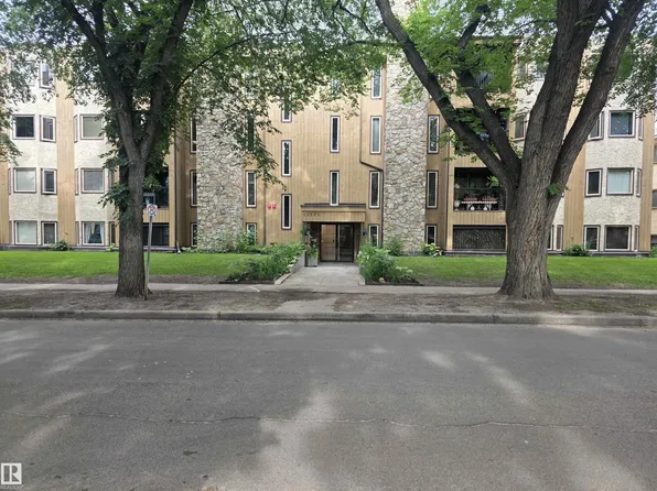 10171 119th St NW #203, Edmonton, AB T5K 1Z1
