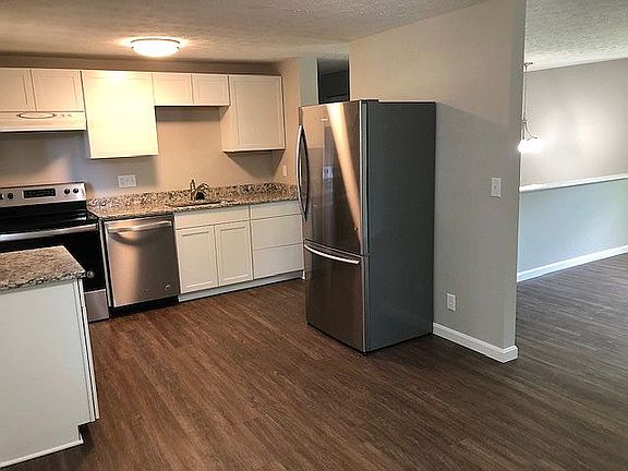 5th image of 982 Erin Dr