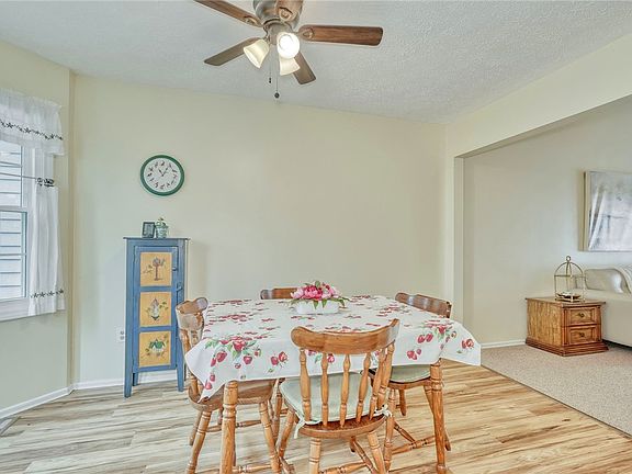 5th image of 22 Sleepy Holw