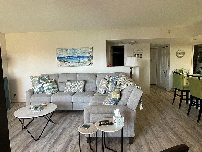 2455 Lindell Blvd #3203 — Photo 7