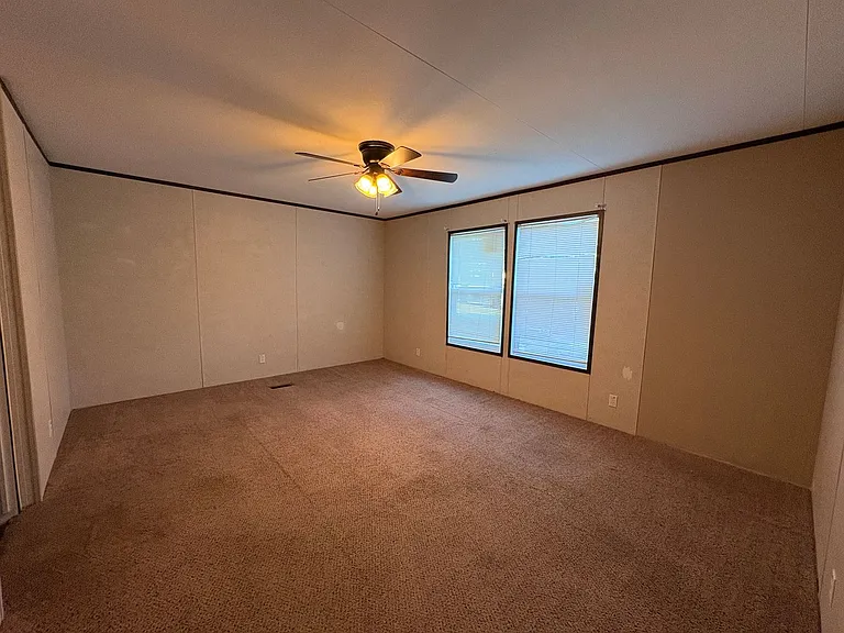 9932 Lareta St — Photo 15