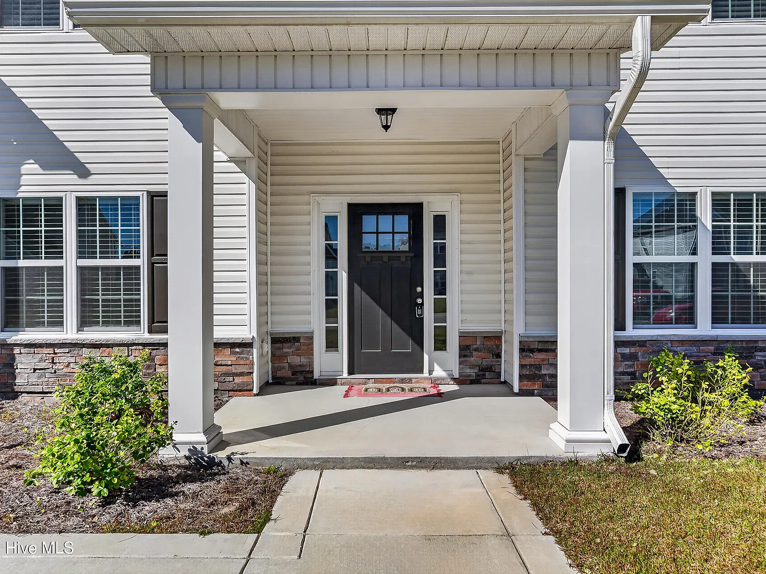 4 bed, 3.5 bath, $2,600 — Photo 4