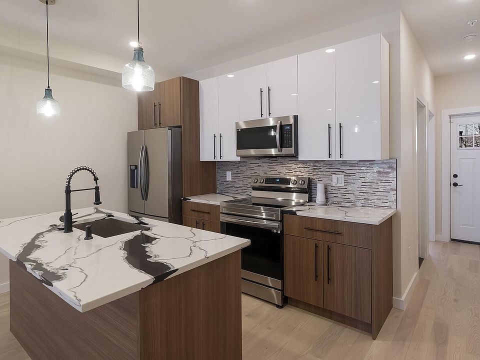 1st image of 1530 N 25th St #1
