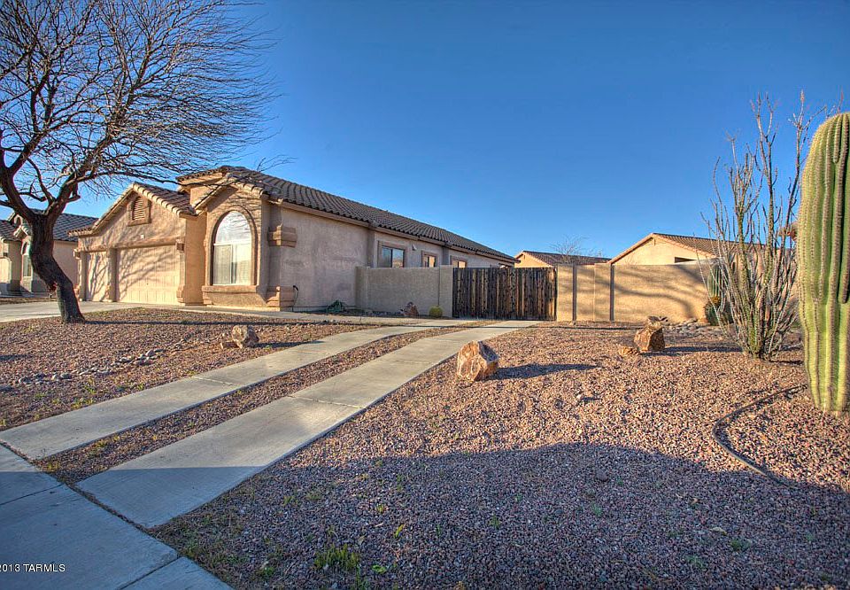 1st image of 427 E Camino Del Pinsapo