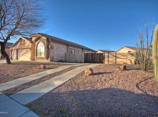 427 E Camino Del Pinsapo, Sahuarita, AZ 85629