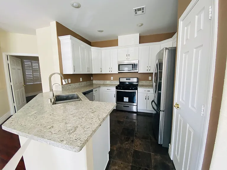 286 Duck Hollow Ave — Photo 9