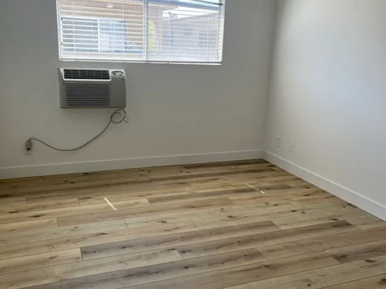 12708 Pacific Ave — Photo 13