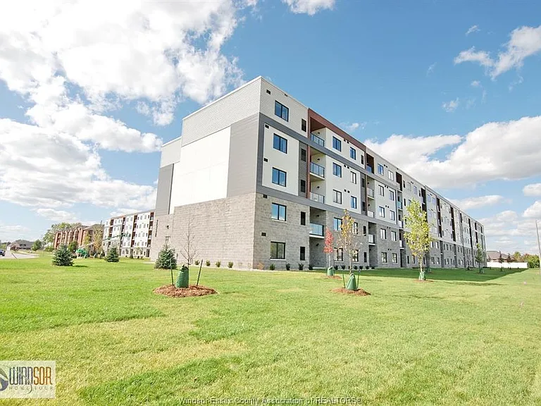 2550 Sandwich West Pkwy #318 — Photo 35