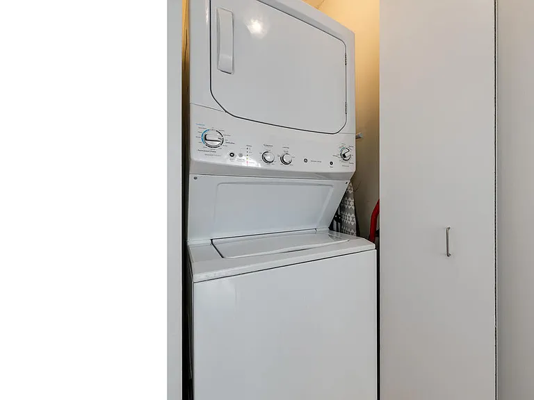 400 N Lasalle Blvd #4402 — Photo 18