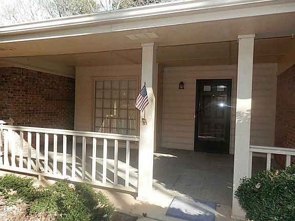 4th image of 4278 SE Village Green Cir