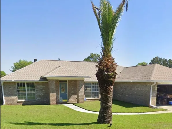 1725 Beachside Dr, Pensacola, FL 32506