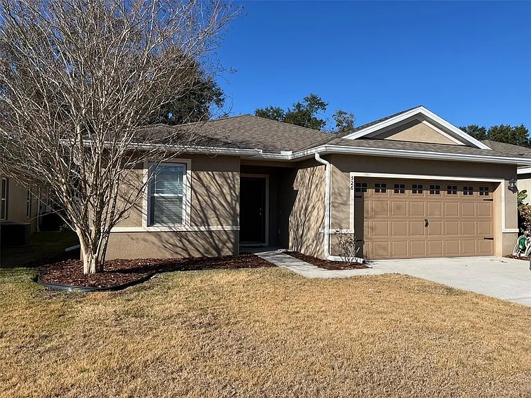 526 Safe Harbor Dr — Photo 1