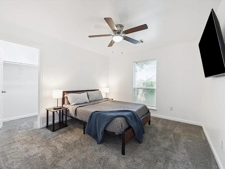 2631 Stevens St — Photo 13