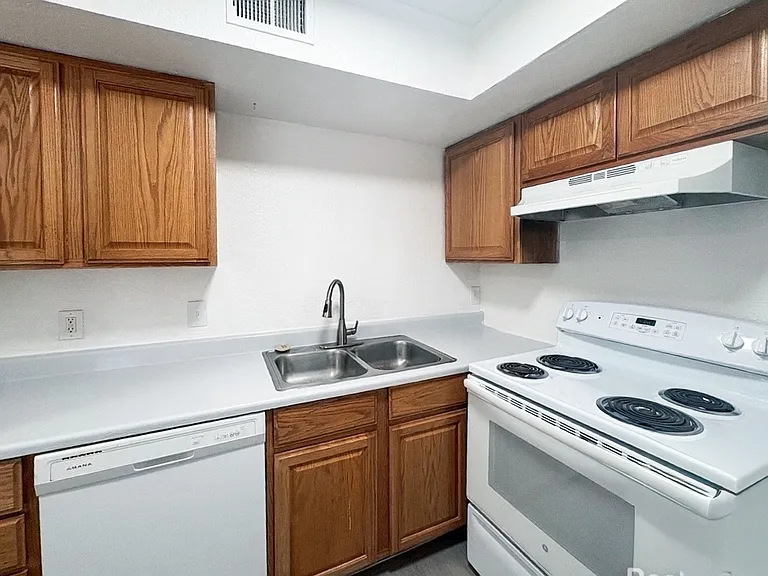 13020 N 21st Pl #U08 — Photo 45