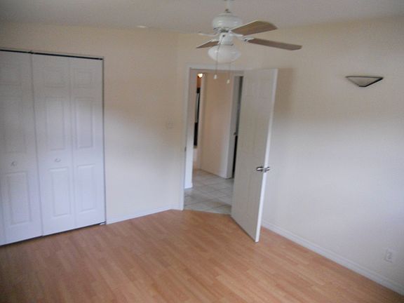 3rd image of 4016 W Bay Ave