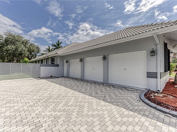 3rd image of 12081 Ashford Lane