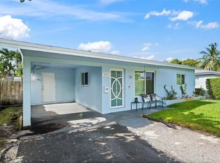 271 NE 43rd St, Oakland Park, FL 33334