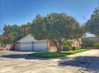2325 Swift Ave, Clovis, CA 93611