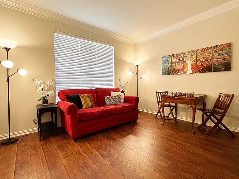 1110 Rushmore Dr — Photo 32