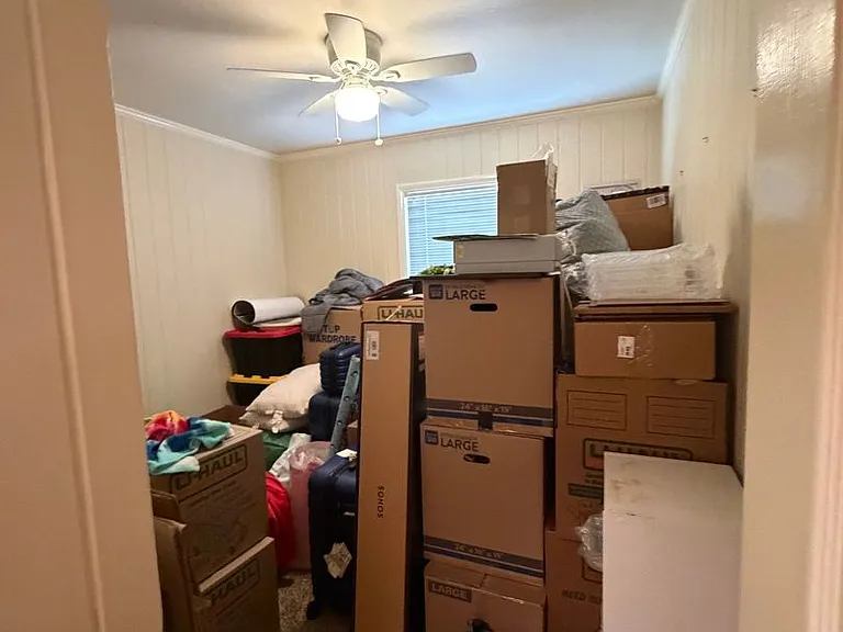 1924 S Meridian St — Photo 20