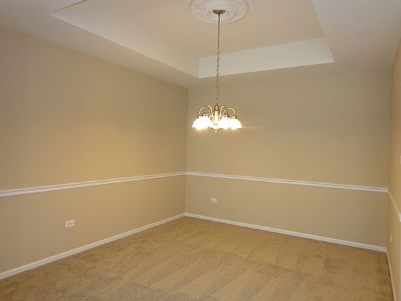 4th image of 405 Village Grn Unit 309