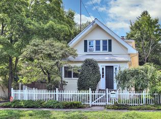 366 Suburban Ave, Fairfield, CT 06825