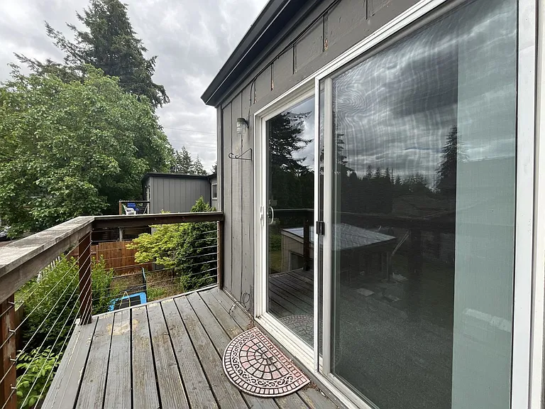 15827 NE Glisan St #12 — Photo 30