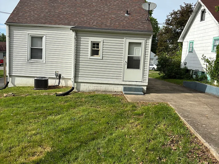 332 Inverness Ave — Photo 12