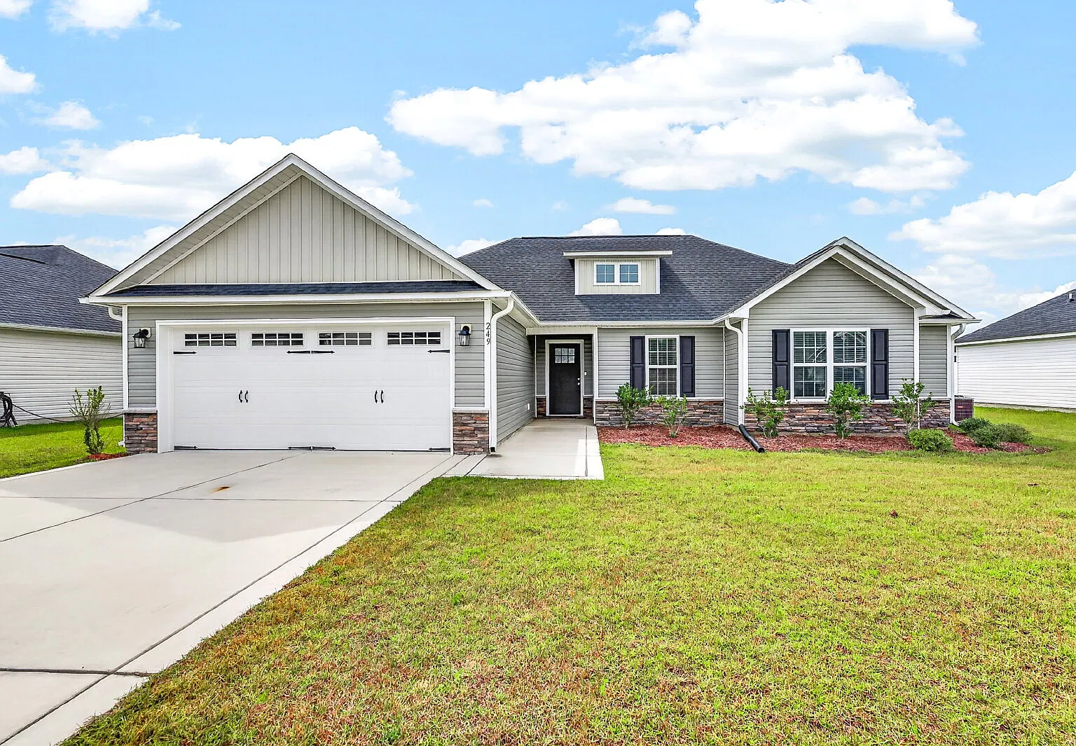 4 bed, 2.0 bath, $1,800 — Photo 1