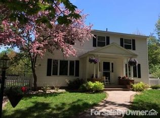 825 S Vandenboom Rd, Marquette, MI 49855