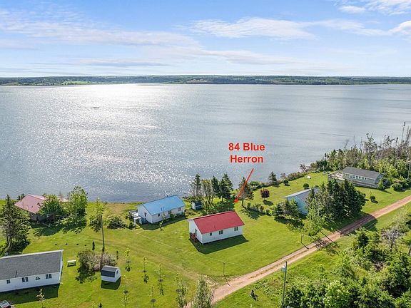 3rd image of 84 Blue Heron Dr