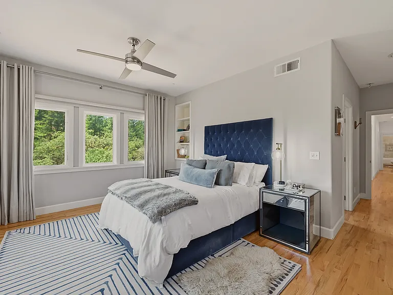 2491 Spring Mountain Rd — Photo 46