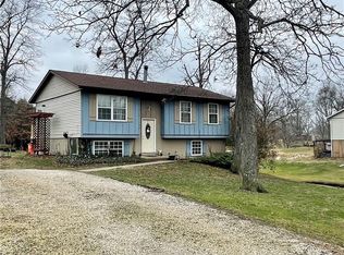105 Cimarron St, Watson, IL 62473