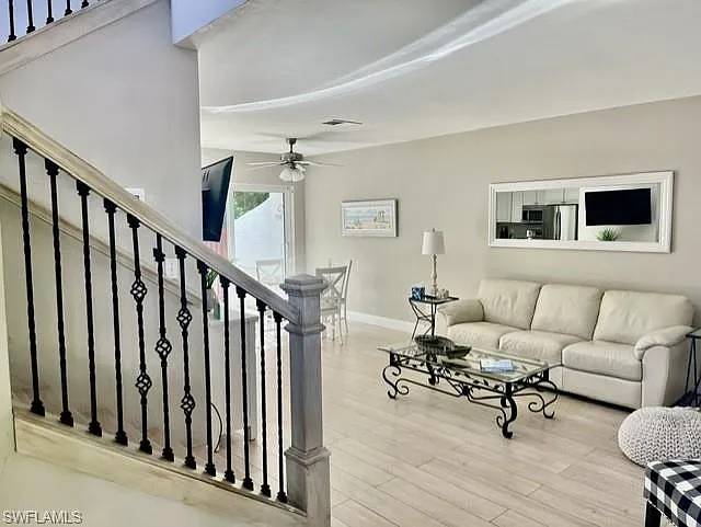 3 bed, 2.5 bath, 1140 sqft, $9,000 — Photo 4