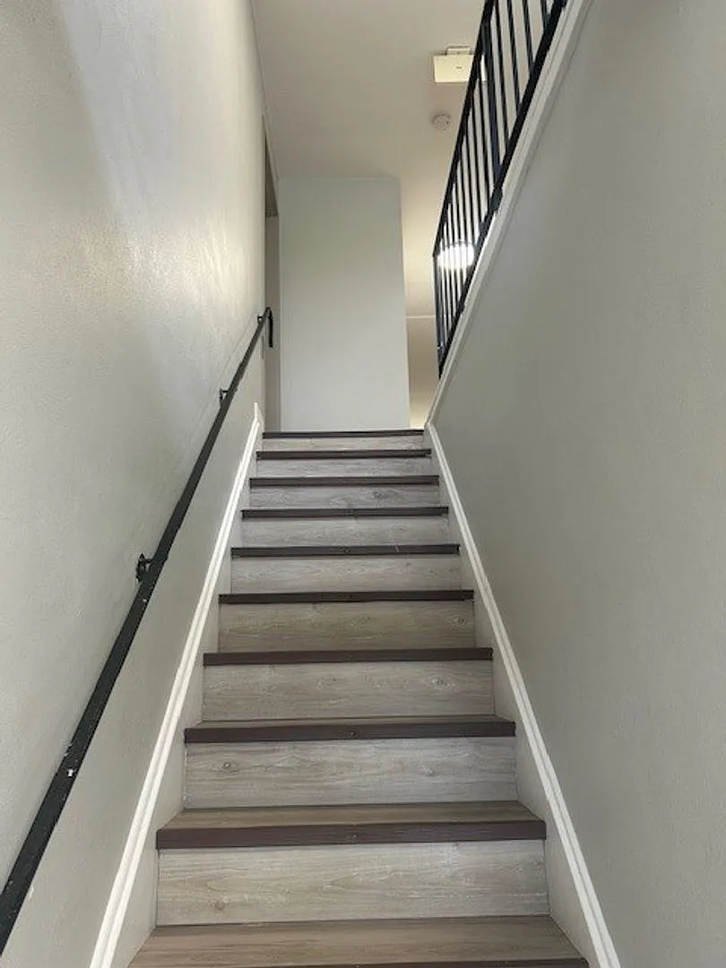 Lamplighter Apartments — Photo 2