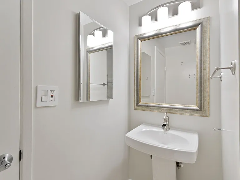 3310 1st Ave #7B — Photo 12