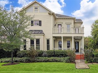 300 E 26th St, Houston, TX 77008