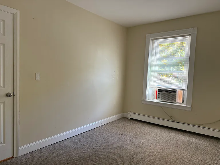 18 Holmes St #1 — Photo 9