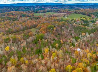 3 Cedar Farm Rd, La Fayette, GA 30728