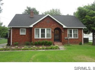 53 N Williams St, Cottage Hills, IL