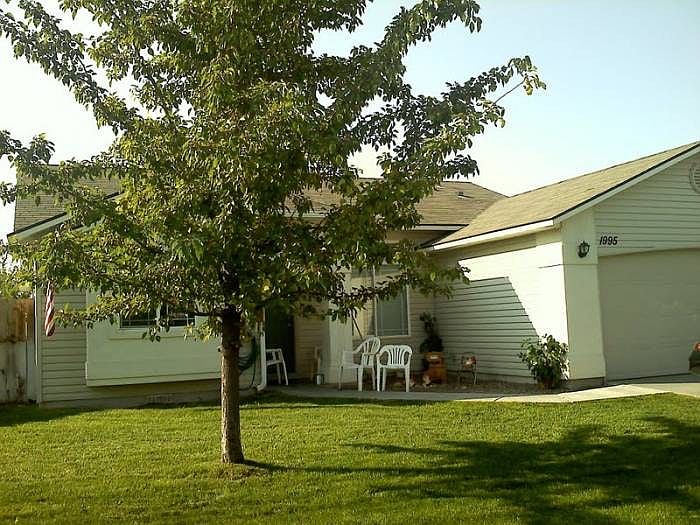 1st image of 1995 W Crown Pointe Ave