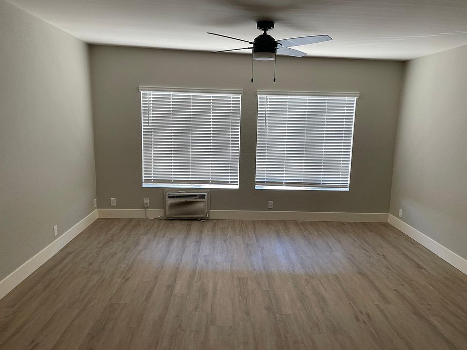1st image of 4628 56th St #6
