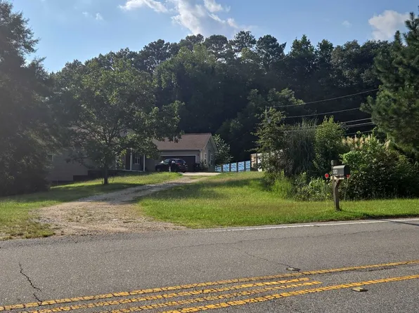 984 Rocky Creek Rd, Hampton, GA 30228