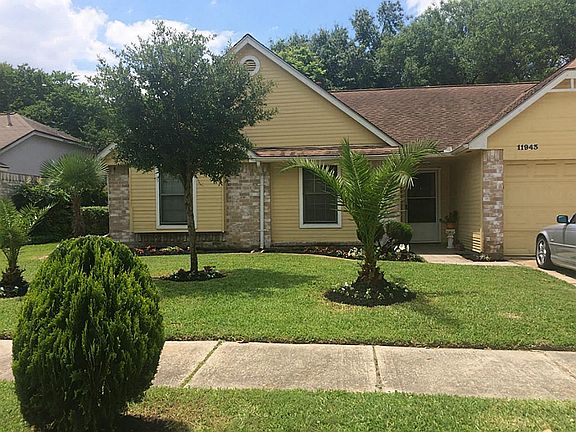 3rd image of 11943 Sulphur Springs Dr