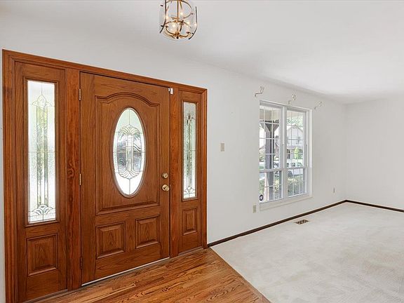 4th image of 4839 Gatesbury Dr