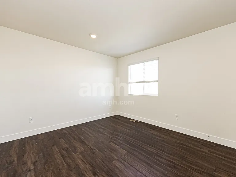 7608 Mardale Ln — Photo 17